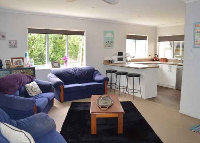  at 70 Victoria Street, Carterton