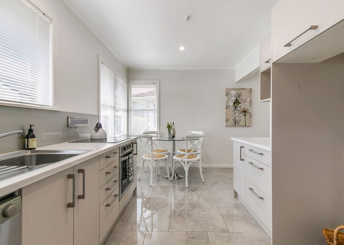  at 4/70 Tawa Road, Onehunga, Auckland