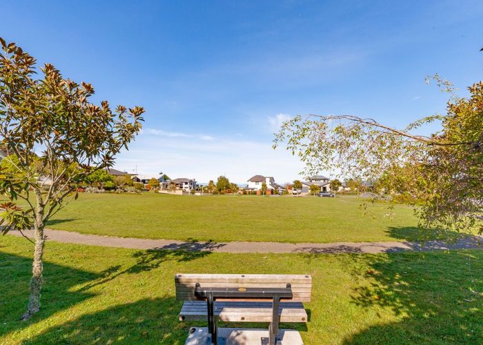  at 5 Coprosma Crescent, Waipahihi, Taupo
