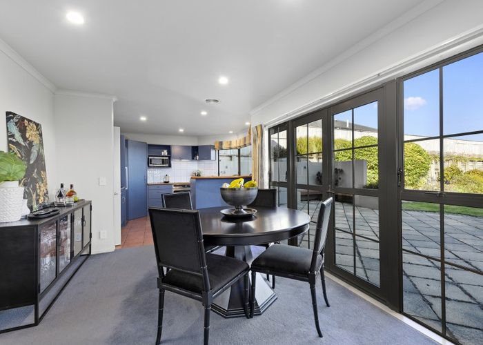  at 9 Oceanview Terrace, Tirohanga, Lower Hutt