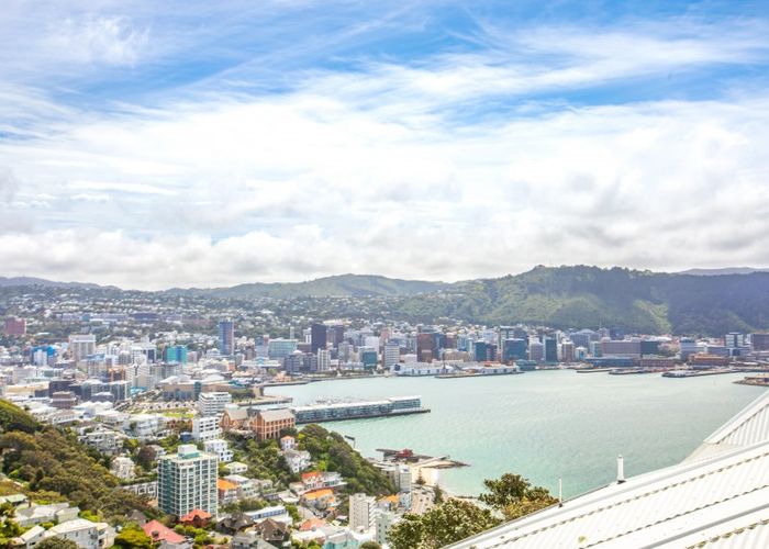  at 1B Robieson Lane, Roseneath, Wellington