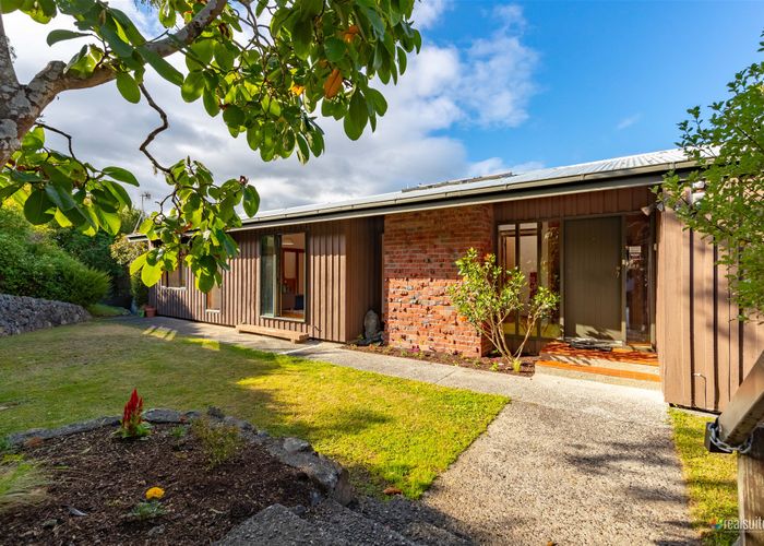  at 18 Vista Grove, Kelson, Lower Hutt