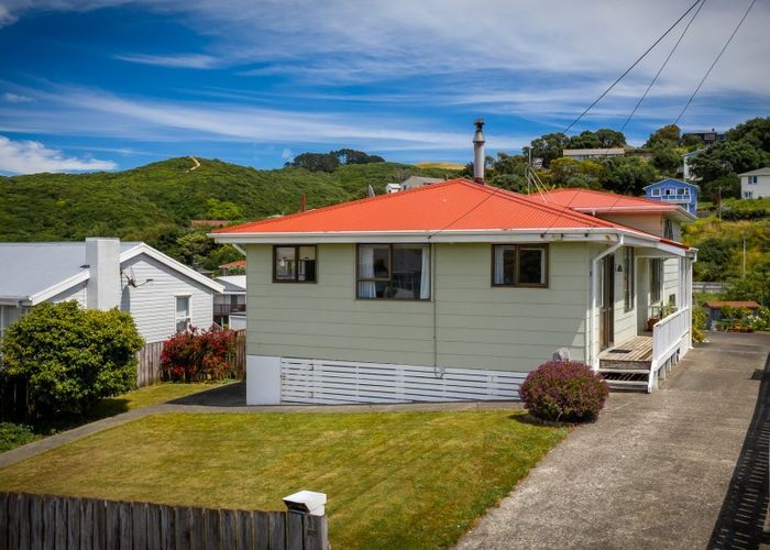  at 32 Piko Street, Titahi Bay, Porirua