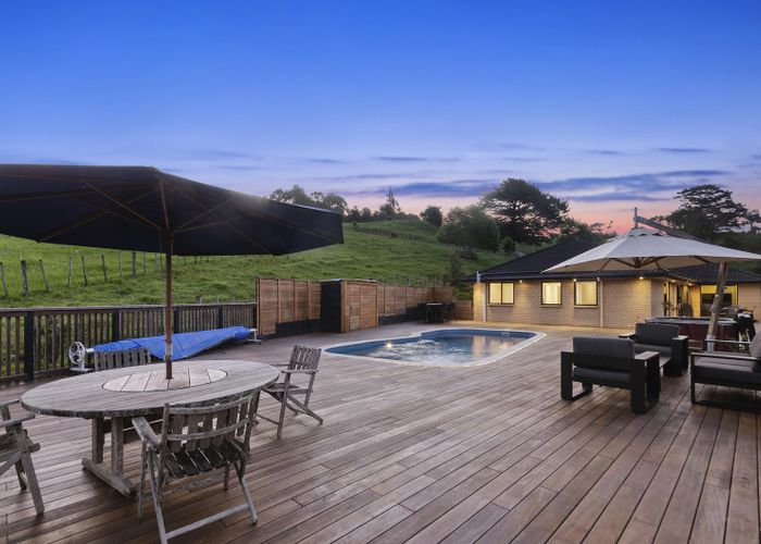  at 174 Zanders Road, Waimauku