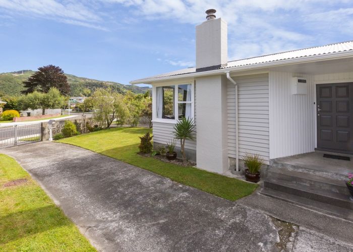  at 16 Ruru Crescent, Heretaunga, Upper Hutt