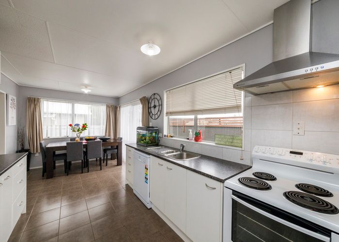  at 8 Kaimanawa Street, Kelvin Grove, Palmerston North