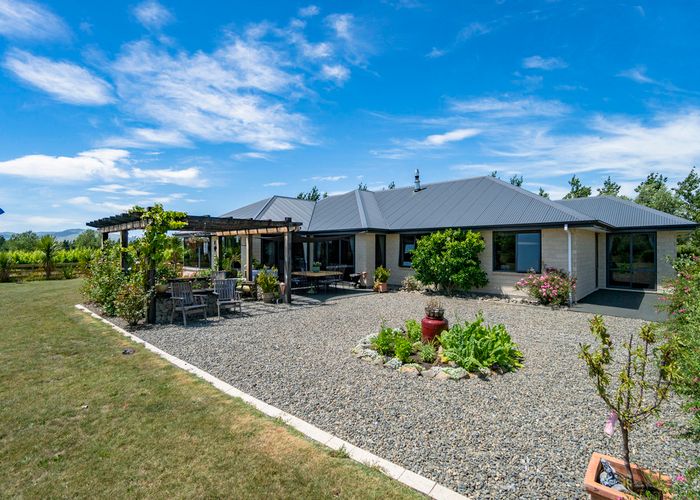  at 323 Georges Road, Glasnevin