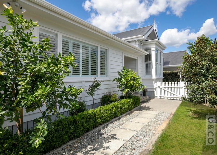  at 25 George Street, Riverhead, Riverhead