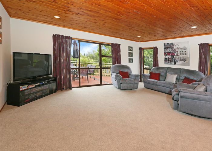  at 20 Palomino Drive, Henderson, Auckland