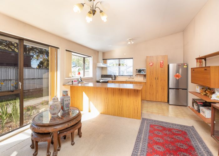  at 1/5 Crofton Road, Harewood, Christchurch