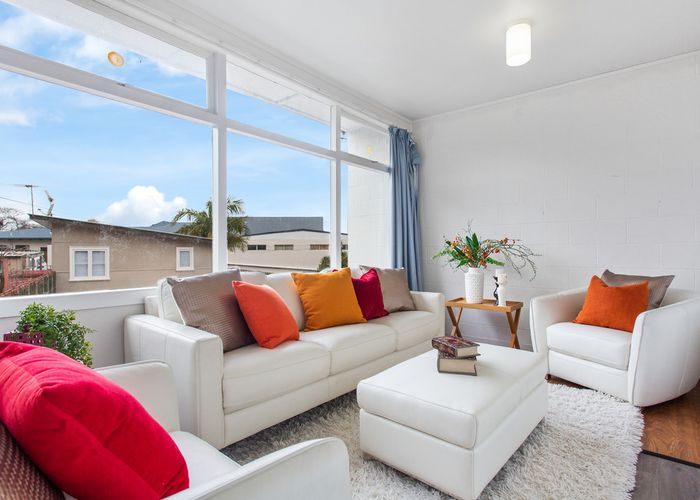 at 5/3 Picton Street, Howick, Auckland