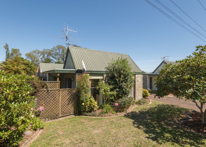  at 2/6 Hobhouse Street, Stoke, Nelson