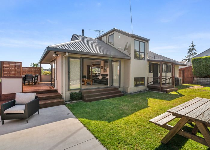  at 104 Kinloch Way, Bethlehem, Tauranga