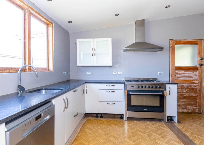  at 15 Harrison Road, Winchester