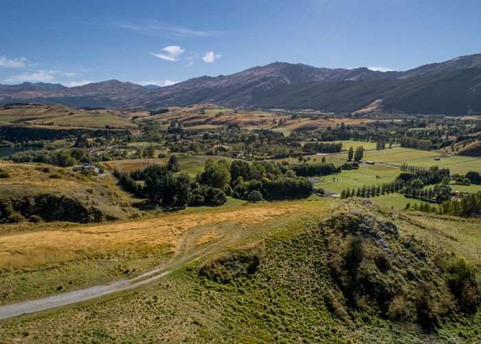  at 8 Haggitt Lane, Lake Hayes, Queenstown