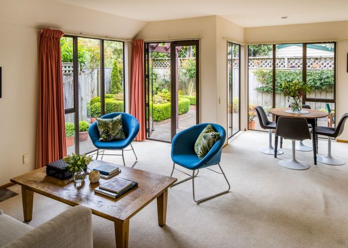  at 4/130 Muritai Road, Eastbourne, Lower Hutt