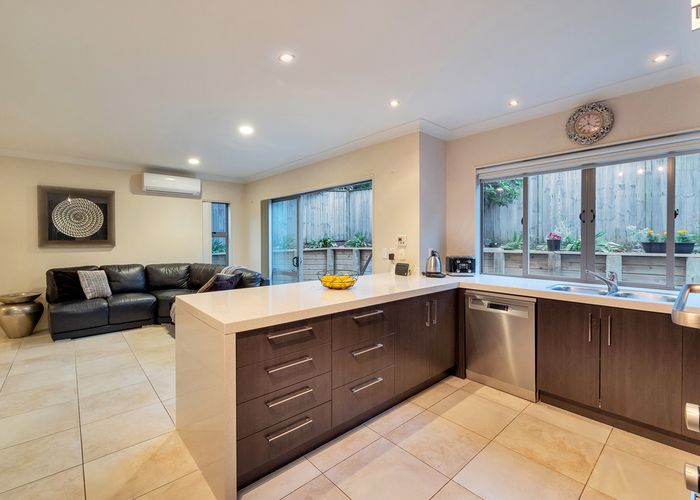  at 6 Solstone Place, Flat Bush, Auckland