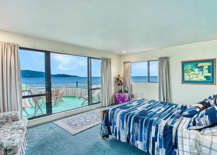  at 17 Oratia Street, Waikanae Beach, Waikanae