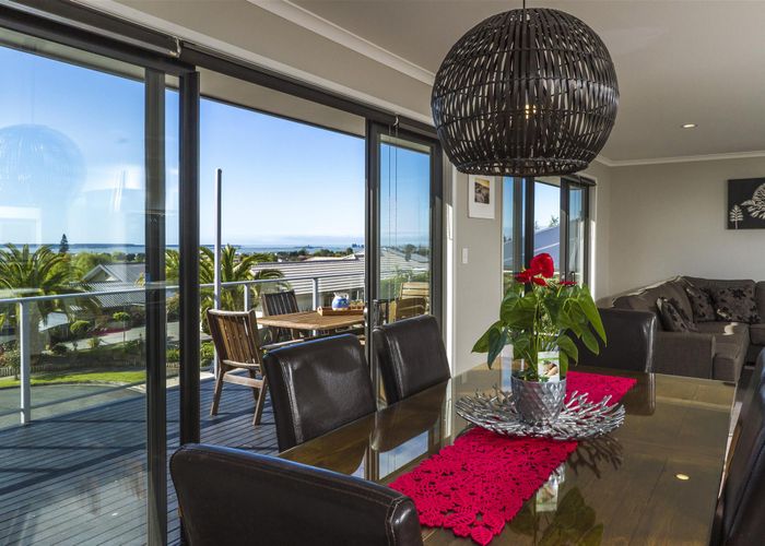 at 75 Hunter Avenue, Richmond