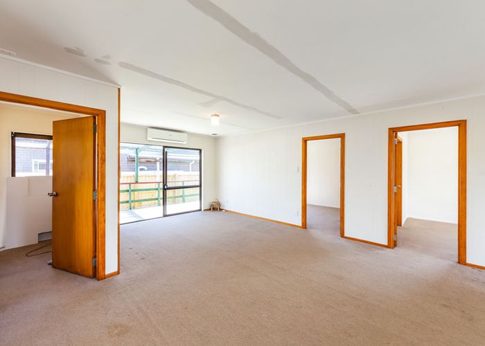  at 8 Aspen Street, Avondale, Auckland