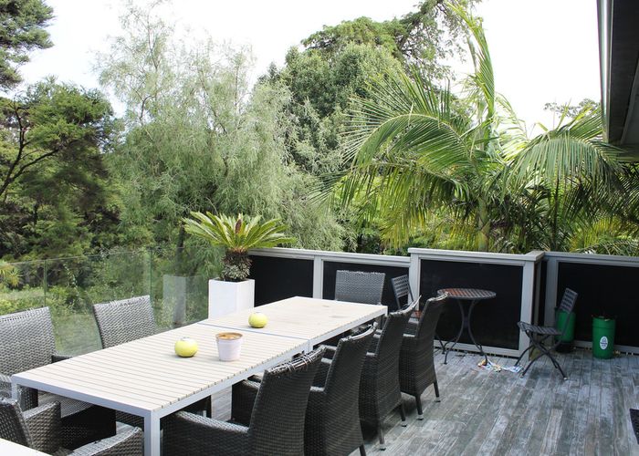  at 15 Thatcher Street, Mission Bay, Auckland
