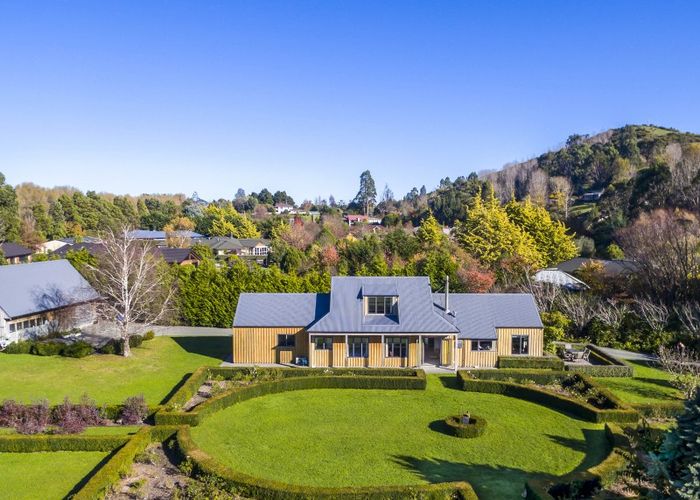  at 51 Emerald Hill Drive, Birchville, Upper Hutt