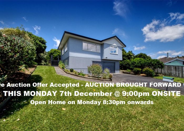  at 4 Gala Place, Henderson, Auckland