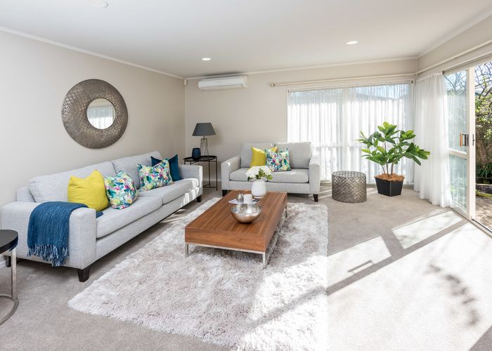  at 2/732 Chapel Road, Dannemora, Auckland