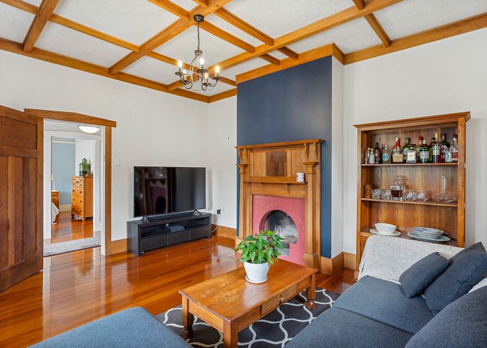  at 27 Hardington Street, Onehunga, Auckland