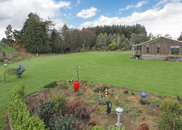  at 11 Lind Street, Kimbolton, Feilding