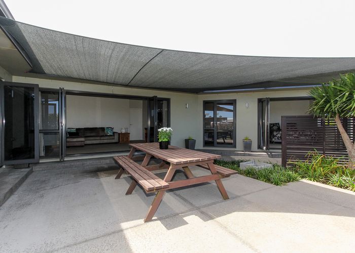  at 64 Shelter Grove, Frankleigh Park, New Plymouth