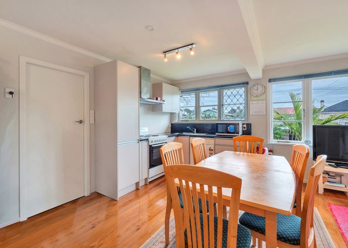  at 1/0 Sandringham Road, Sandringham, Auckland