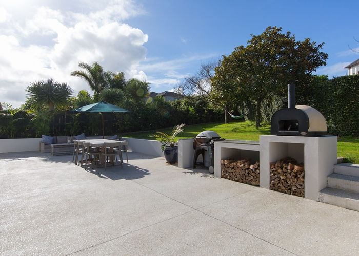  at 16 Grand View Road, Remuera, Auckland