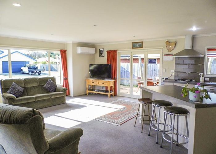  at 10 Vorbach Place, Renwick