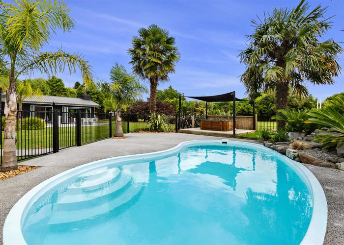  at 2 Hillbrook Way, Tamahere, Hamilton