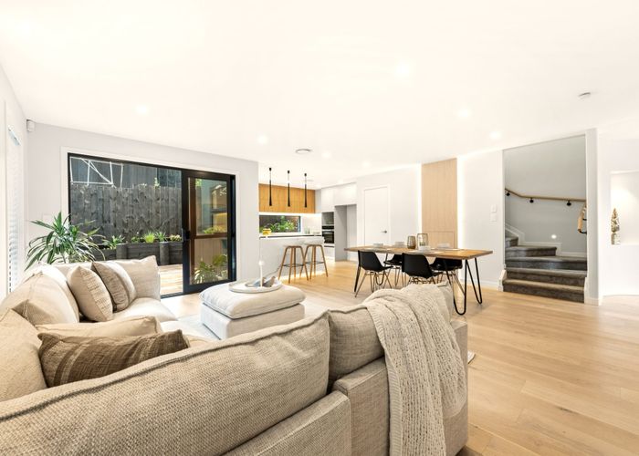  at 42E Gordon Avenue, Milford, North Shore City, Auckland