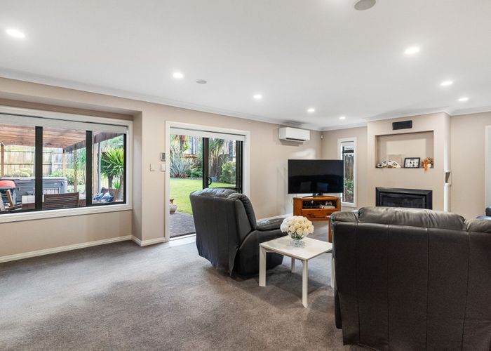  at 72 Lothian Brae, Wattle Downs, Manukau City, Auckland