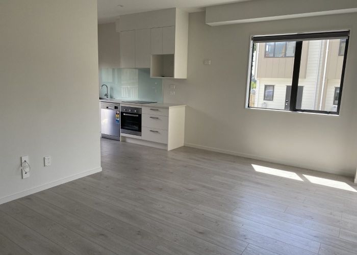  at 5/39 Renata Cres, Te Atatu Peninsula, Waitakere City, Auckland