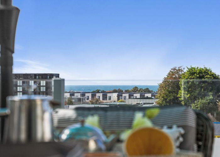  at 6/8 Wilk Lane, Browns Bay, Auckland