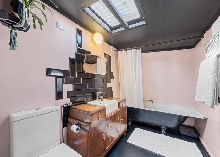  at 163 Lemon Street, Strandon, New Plymouth, Taranaki