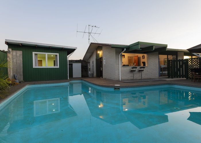  at 6 Sunvale Crescent, Whataupoko, Gisborne