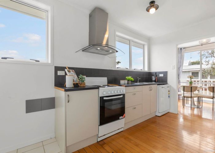  at 1/50 Elliott Avenue, Bayview, North Shore City, Auckland
