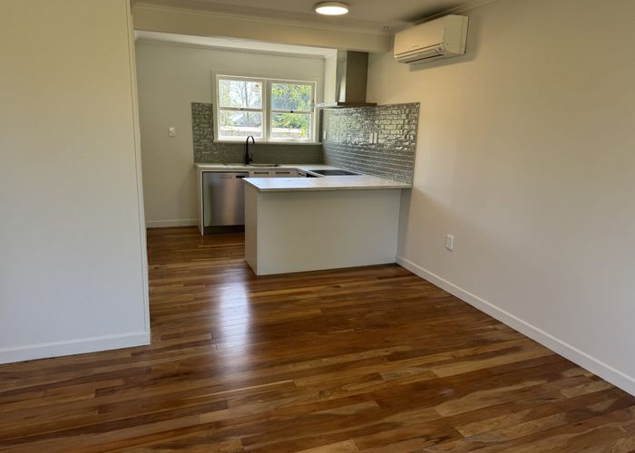  at 2/67a Alberton Ave, Mount Albert, Auckland City, Auckland