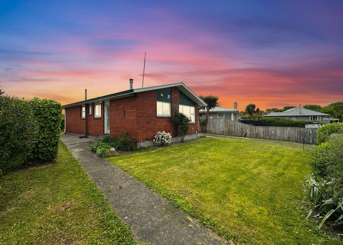  at 64 Frensham Crescent, Woolston, Christchurch