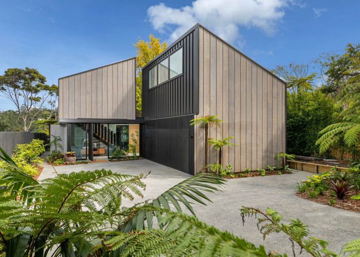  at 16 Kingfisher Grove, Greenhithe, Auckland
