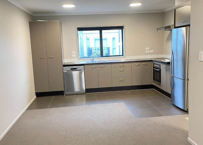  at 186/172 Mcleod Road, Te Atatu South, Waitakere City, Auckland