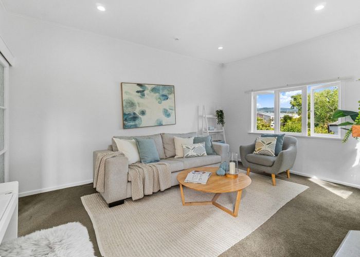  at 1/8 Millbrook Road, Henderson, Auckland