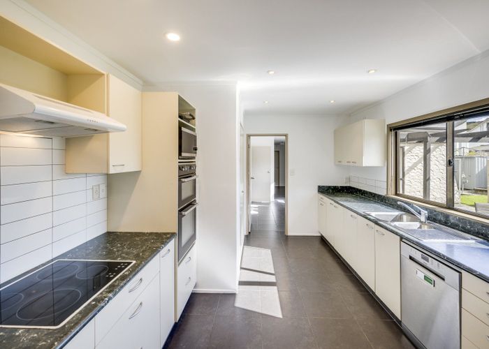  at 14 Bassett Place, Taradale, Napier, Hawke's Bay