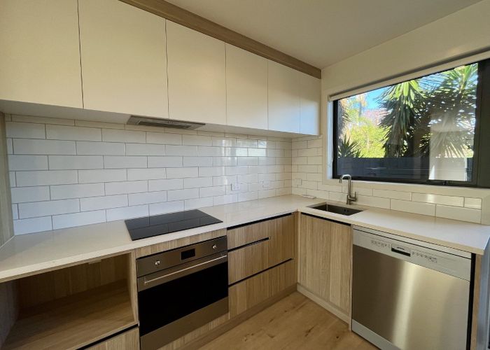  at 5/157 Beach Haven Road, Beach Haven, North Shore City, Auckland