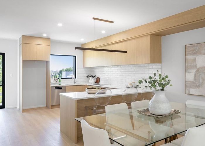  at 5/9 Rengarenga Rise, Albany, North Shore City, Auckland